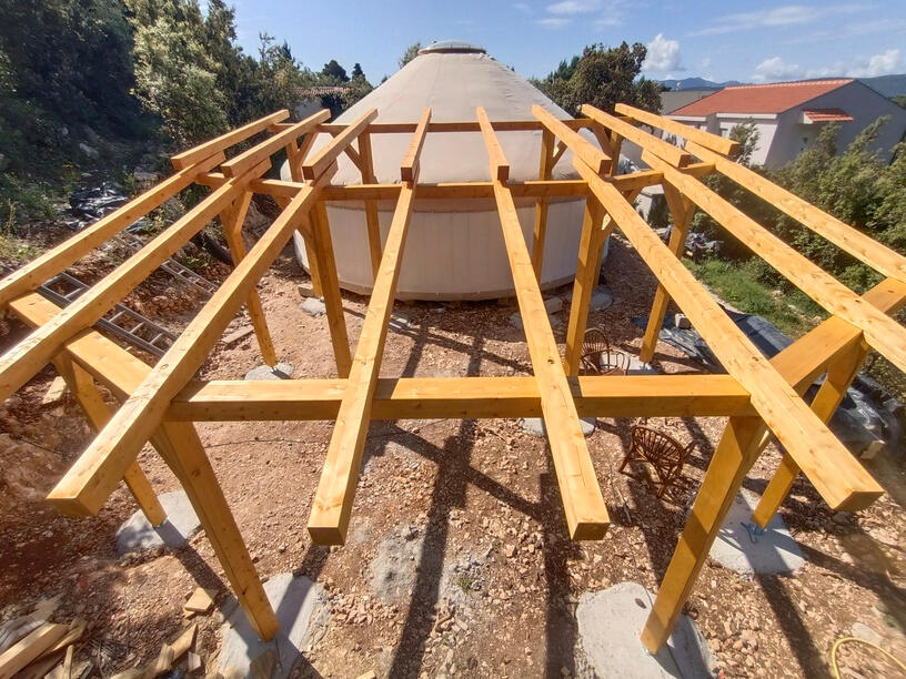 Pergola k jurtě Chorvatsko